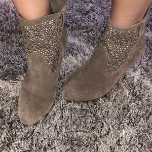 American Eagle Taupe Booties